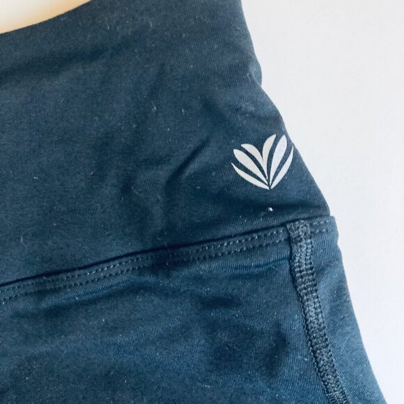 Dance Leggings with Mesh Legs - Picture 3 of 6